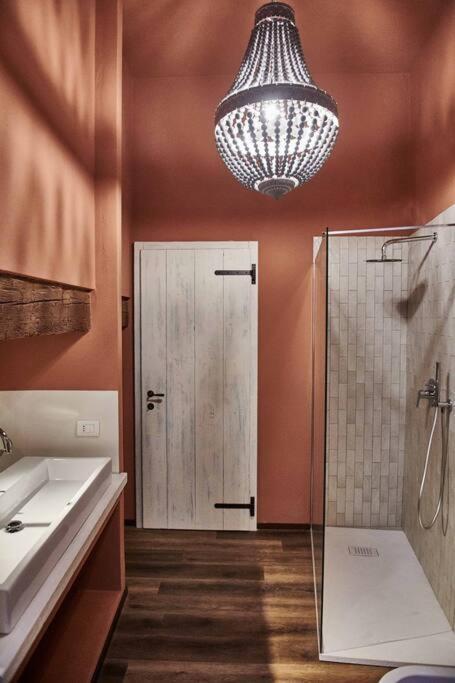 Appartement Casa Asja: Cromatismo In Centro Storico à Cesena Extérieur photo